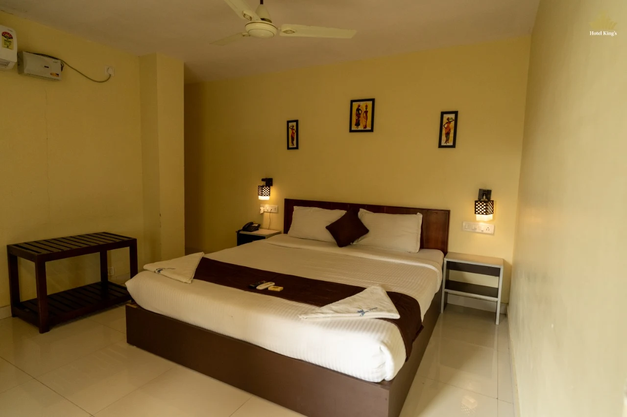 ROYALE ROOM 4.webp
